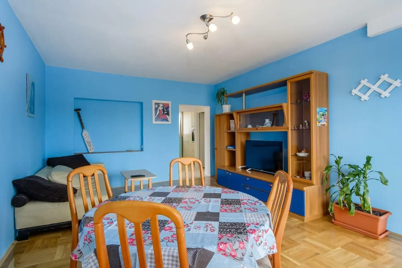 מאלי לוסיניי Kon-Tiki Apartments